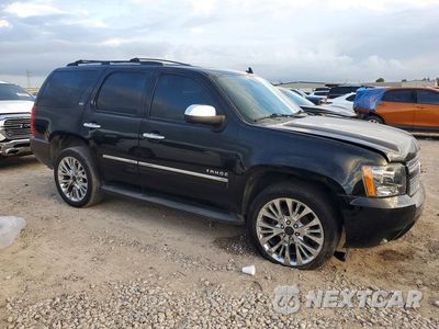 Czwarte zdjęcie samochodu z boku: 2012 CHEVROLET TAHOE K1500 LTZ VIN:1GNSKCE05CR147127 - miniatura