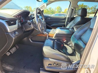 Zdjęcie 7 z 14 samochodu: 2019 CHEVROLET TAHOE C1500 PREMIER VIN:1GNSCCKC7KR147172 - miniatura