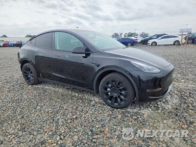 Czwarte zdjęcie samochodu z boku: 2025 TESLA MODEL Y VIN:7SAYGAEE1SF236169 - miniatura