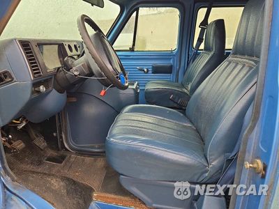 Zdjęcie 7 z 13 samochodu: 1995 CHEVROLET G20 VIN:1GCEG25H7SF117859 - miniatura