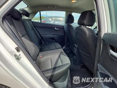 Zdjęcie 10 z 12 samochodu: 2020 KIA RIO S VIN:3KPA24AD8LE317169 - miniatura