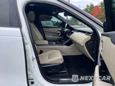 Piąte zdjęcie samochodu w środku: 2018 LAND ROVER RANGE ROVER VELAR R-DYNAMIC SE VIN:SALYL2RX4JA778618 - miniatura