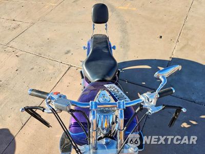 Piąte zdjęcie samochodu w środku: 2004 HONDA VTX1300 C VIN:1HFSC55074A000055 - miniatura