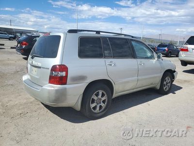 Trzecie zdjęcie samochodu z tyłu: 2005 TOYOTA HIGHLANDER BASE VIN:JTEDP21AX50064419 - miniatura