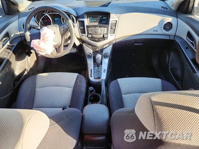 Zdjęcie 8 z 12 samochodu: 2014 CHEVROLET CRUZE LS VIN:1G1PA5SH8E7158279 - miniatura