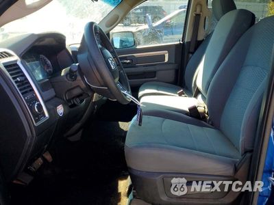 Zdjęcie 7 z 12 samochodu: 2019 RAM 1500 CLASSIC SLT VIN:3C6RR7LTXKG631291 - miniatura