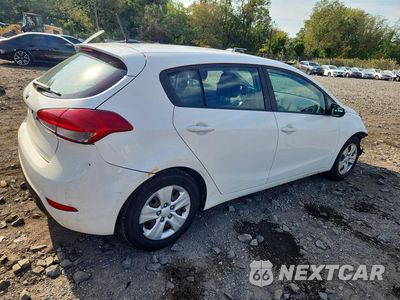 Trzecie zdjęcie samochodu z tyłu: 2017 KIA FORTE5 LX VIN:KNAFK5A84H5702081 - miniatura