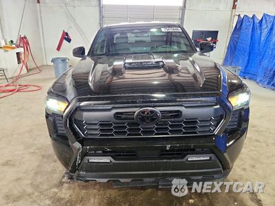 Piąte zdjęcie samochodu w środku: 2026 TOYOTA TACOMA TRD SPORT VIN:3TMKB5FN7TM055548 - miniatura