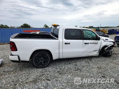 Trzecie zdjęcie samochodu z tyłu: 2025 RAM 1500 BIG HORN/LONE STAR VIN:1C6RRFFG4SN245918 - miniatura