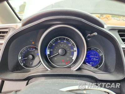 Zdjęcie 9 z 13 samochodu: 2016 HONDA FIT LX VIN:JHMGK5H52GS008622 - miniatura
