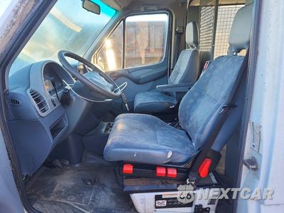 Zdjęcie 7 z 13 samochodu: 2006 DODGE SPRINTER 3500 DELIVERY VAN VIN:WD0PD444865885834 - miniatura