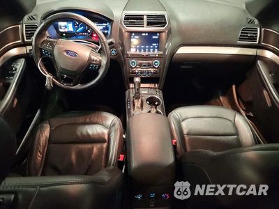 Zdjęcie 8 z 13 samochodu: 2017 FORD EXPLORER XLT VIN:1FM5K8D84HGE26531 - miniatura