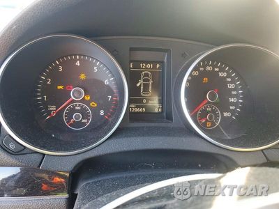 Zdjęcie 9 z 12 samochodu: 2010 VOLKSWAGEN GTI VIN:WVWHV7AJ1AW317126 - miniatura