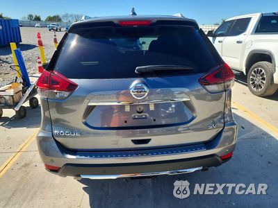 Zdjęcie 6 z 13 samochodu: 2019 NISSAN ROGUE SV VIN:5N1AT2MT3KC737704 - miniatura