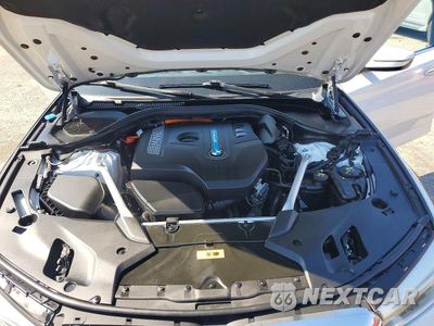 Zdjęcie 11 z 12 samochodu: 2018 BMW 530E VIN:WBAJA9C56JB253016 - miniatura