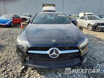 Piąte zdjęcie samochodu w środku: 2022 MERCEDES-BENZ A 220 VIN:W1K3G4EB3NJ349283 - miniatura