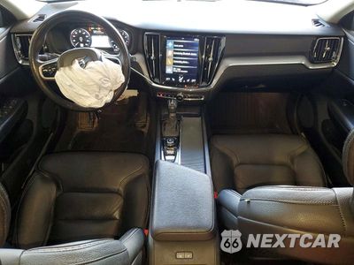 Zdjęcie 8 z 12 samochodu: 2020 VOLVO V60 CROSS COUNTRY T5 MOMENTUM VIN:YV4102WKXL1038372 - miniatura