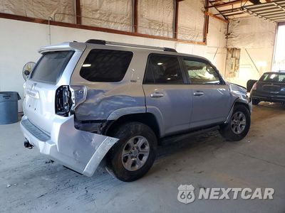 Trzecie zdjęcie samochodu z tyłu: 2021 TOYOTA 4RUNNER SR5 VIN:JTEEU5JR5M5247295 - miniatura