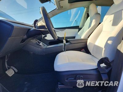 Zdjęcie 7 z 13 samochodu: 2026 TESLA MODEL Y VIN:7SAYGDED8TA450728 - miniatura