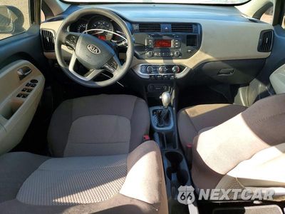 Zdjęcie 8 z 12 samochodu: 2013 KIA RIO LX VIN:KNADM4A39D6171996 - miniatura