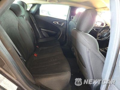 Zdjęcie 10 z 12 samochodu: 2016 CHRYSLER 200 LIMITED VIN:1C3CCCAB5GN163766 - miniatura