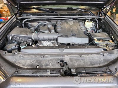 Zdjęcie 12 z 13 samochodu: 2015 TOYOTA 4RUNNER LIMITED VIN:JTEBU5JR0F5233679 - miniatura
