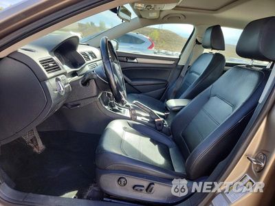 Zdjęcie 7 z 12 samochodu: 2015 VOLKSWAGEN PASSAT SE VIN:1VWBV7A35FC094263 - miniatura