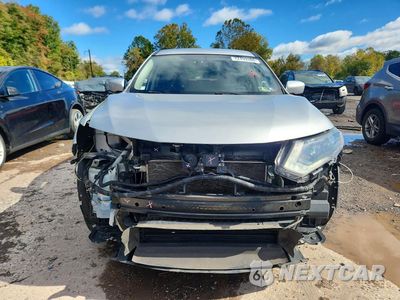 Piąte zdjęcie samochodu w środku: 2018 NISSAN ROGUE S VIN:KNMAT2MV7JP545487 - miniatura