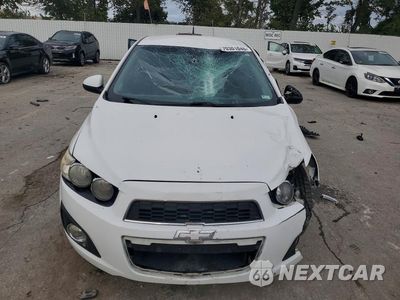 Piąte zdjęcie samochodu w środku: 2013 CHEVROLET SONIC LT VIN:1G1JC5SH3D4186877 - miniatura