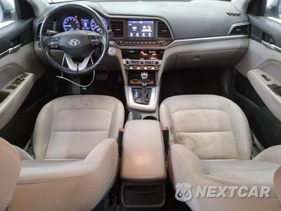 Zdjęcie 8 z 12 samochodu: 2020 HYUNDAI ELANTRA VALUE EDITION VIN:5NPD84LF6LH558623 - miniatura