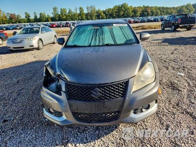 Piąte zdjęcie samochodu w środku: 2011 SUZUKI KIZASHI SPORT GTS VIN:JS2RE9A67B6110095 - miniatura