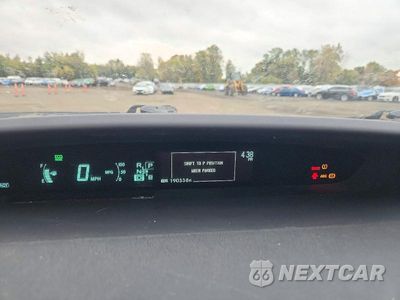 Zdjęcie 9 z 12 samochodu: 2010 TOYOTA PRIUS III VIN:JTDKN3DU7A0211786 - miniatura