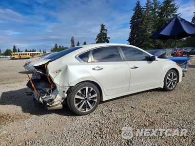 Trzecie zdjęcie samochodu z tyłu: 2017 NISSAN ALTIMA 2.5 SR VIN:1N4AL3AP8HC116202 - miniatura