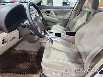 Zdjęcie 7 z 13 samochodu: 2008 TOYOTA CAMRY LE VIN:4T1BE46K58U767773 - miniatura