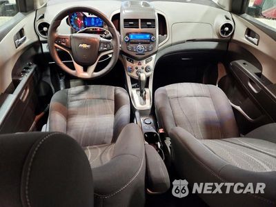 Zdjęcie 8 z 12 samochodu: 2013 CHEVROLET SONIC LT VIN:1G1JC5SB6D4107441 - miniatura
