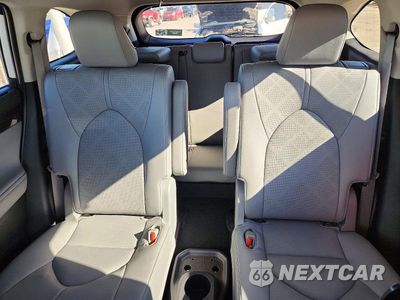 Zdjęcie 10 z 14 samochodu: 2025 TOYOTA HIGHLANDER PLATINUM VIN:5TDKDRBH9SS586301 - miniatura