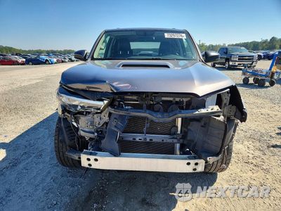 Piąte zdjęcie samochodu w środku: 2016 TOYOTA 4RUNNER TRAIL VIN:JTEBU5JRXG5286746 - miniatura