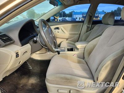 Zdjęcie 7 z 12 samochodu: 2010 TOYOTA CAMRY LE VIN:4T4BF3EK4AR038460 - miniatura