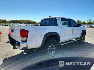 Trzecie zdjęcie samochodu z tyłu: 2016 TOYOTA TACOMA TRD OFF-ROAD VIN:5TFCZ5AN3GX031917 - miniatura