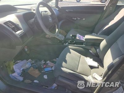 Zdjęcie 7 z 12 samochodu: 2006 HONDA CIVIC LX VIN:1HGFA16556L135841 - miniatura