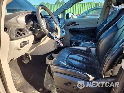 Zdjęcie 7 z 14 samochodu: 2019 CHRYSLER PACIFICA LIMITED VIN:2C4RC1GG8KR708142 - miniatura