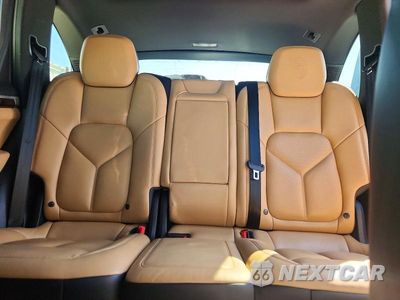 Zdjęcie 10 z 13 samochodu: 2018 PORSCHE CAYENNE VIN:WP1AA2A29JKA02475 - miniatura