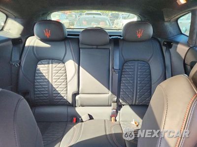 Zdjęcie 10 z 13 samochodu: 2023 MASERATI LEVANTE MC EDITION VIN:ZN661YUS7PX423787 - miniatura