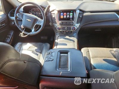 Zdjęcie 8 z 12 samochodu: 2017 CHEVROLET SUBURBAN C1500 PREMIER VIN:1GNSCJKC6HR177521 - miniatura