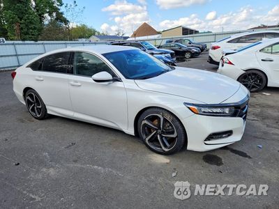 Czwarte zdjęcie samochodu z boku: 2019 HONDA ACCORD SPORT VIN:1HGCV1F33KA175685 - miniatura