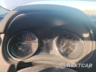 Zdjęcie 9 z 12 samochodu: 2018 NISSAN ROGUE S VIN:5N1AT2MT9JC783956 - miniatura