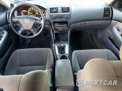 Zdjęcie 8 z 13 samochodu: 2007 HONDA ACCORD EX VIN:1HGCM55747A133709 - miniatura