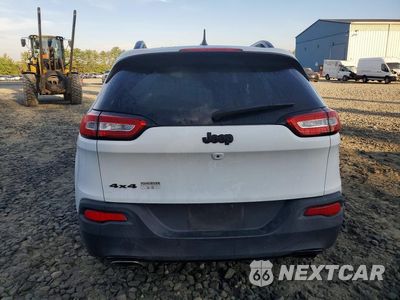 Zdjęcie 6 z 12 samochodu: 2015 JEEP CHEROKEE LATITUDE VIN:1C4PJMCS0FW768759 - miniatura