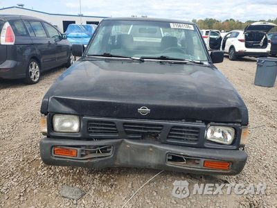 Piąte zdjęcie samochodu w środku: 1996 NISSAN TRUCK BASE VIN:1N6SD11S3TC318715 - miniatura