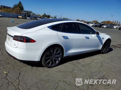 Trzecie zdjęcie samochodu z tyłu: 2015 TESLA MODEL S 85 VIN:5YJSA1H11FFP75474 - miniatura